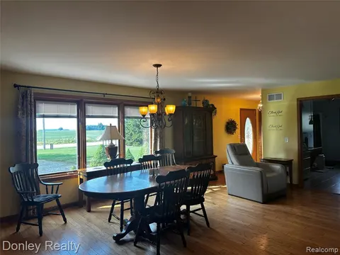 4528 W Sanilac Road, Snover MI 48472 9705 photo 5