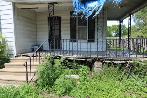 1002 N Henry Street, Bay City MI 48706 photo 4