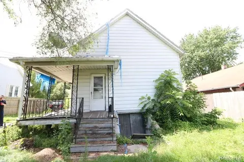 1002 N Henry Street, Bay City MI 48706 photo 5