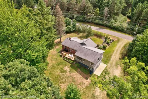 2732 Obrien Road, Mayville MI 48744 9412 photo 2