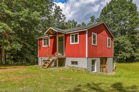 2732 Obrien Road, Mayville MI 48744 9412 photo 4
