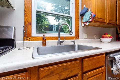 6881 James Street, Brown City MI 48416 7728 photo 4