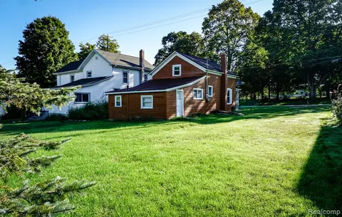 109 N Church Street, Byron MI 48418 9532 photo 2