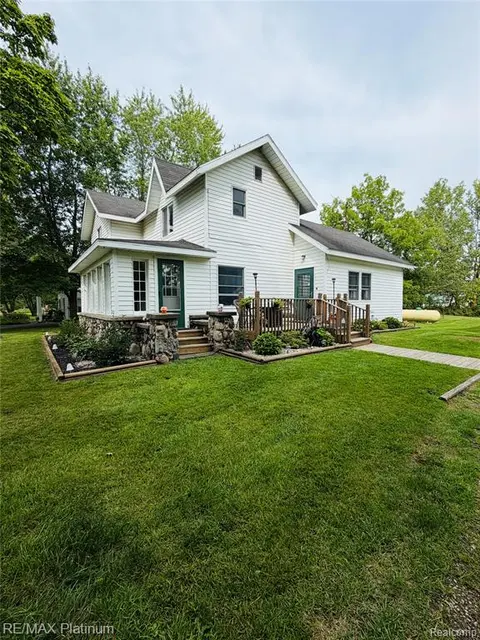 10551 E Goodall Road, Durand MI 48429 9781 photo 3
