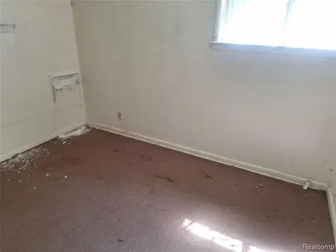 4124 Randolph Street, Saginaw MI 48601 4245 photo 2