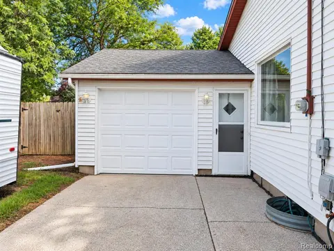 2540 Linda Street, Saginaw MI 48603 3034 photo 3