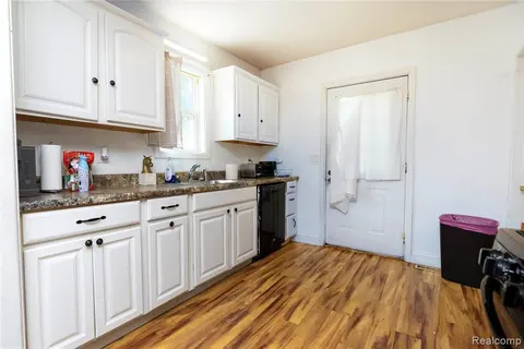 2301 Avon Street, Saginaw MI 48602 3815 photo 5