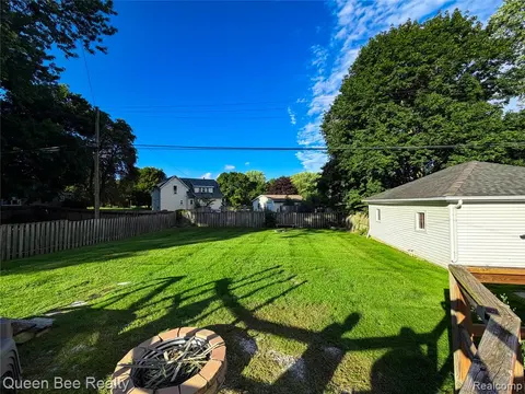 320 W Bush Street, Caro MI 48723 1514 photo 3