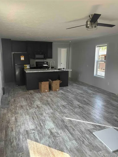 4925 S Hickory Street, Beaverton MI 48612 8898 photo 2
