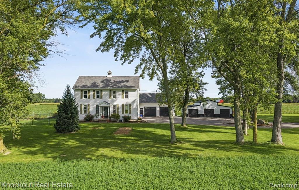 5750 Maple Road, Frankenmuth MI 48734 9716 photo 1
