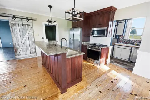 5750 Maple Road, Frankenmuth MI 48734 9716 photo 5