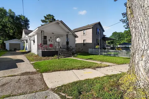 1737 Kollen Street, Saginaw MI 48602 2602 photo 2