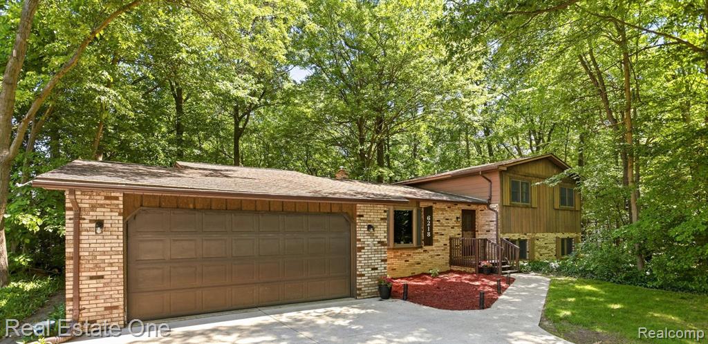 6218 Sturgeon Creek Parkway, Midland MI 48640 2276 photo 1