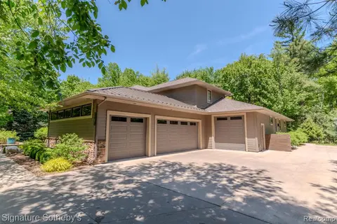 3479 E Shady Ridge Lane, Midland MI 48642 7240 photo 4