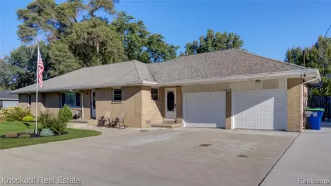 2640 Shattuck Road, Saginaw MI 48603 3344 home for sale