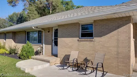 2640 Shattuck Road, Saginaw MI 48603 3344 photo 4