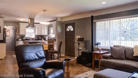 2640 Shattuck Road, Saginaw MI 48603 3344 photo 5
