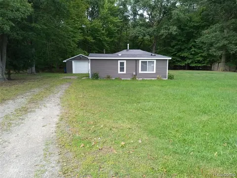 2224 W Isabella Road, Midland MI 48640 9180 photo 2