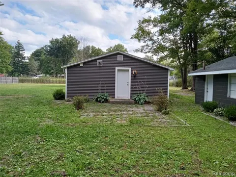 2224 W Isabella Road, Midland MI 48640 9180 photo 3
