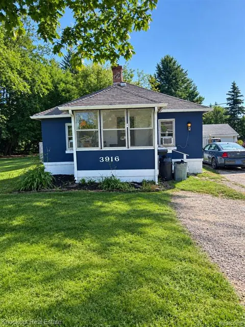 3916 Mackinaw Street, Saginaw MI 48602 3314 home for sale