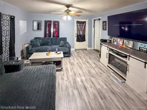 3916 Mackinaw Street, Saginaw MI 48602 3314 photo 2