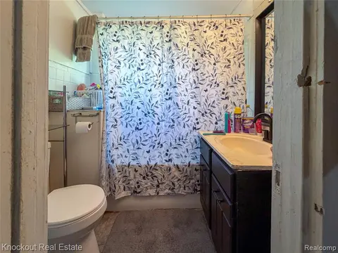 3916 Mackinaw Street, Saginaw MI 48602 3314 photo 4