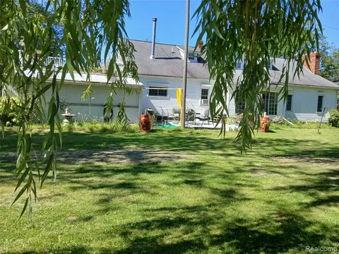 5405 S Lakeshore Road, Harbor Beach MI 48441 8900 photo 3