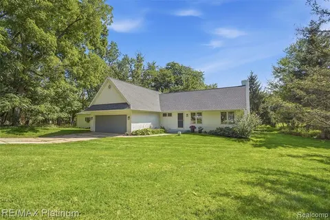 5644 Bath Road, Bancroft MI 48414 9762 photo 2