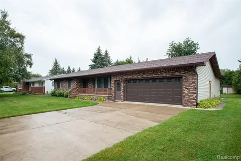 144 Tucker Street, Harbor Beach MI 48441 1182 photo 2