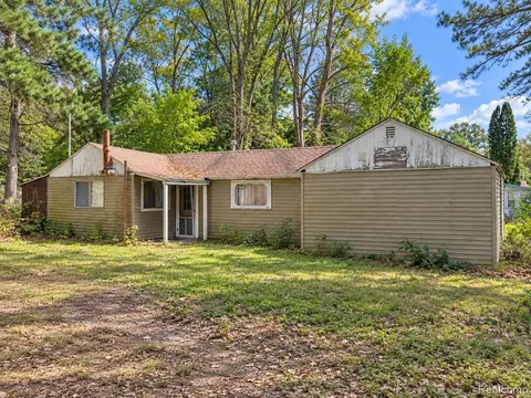 1277 East Avenue, Harrison MI 48625 8828 photo 4
