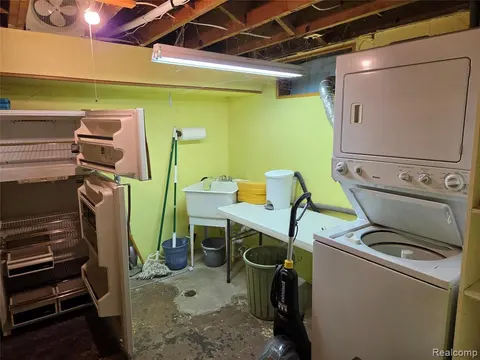 703 N State Street, Caro MI 48723 1545 photo 4