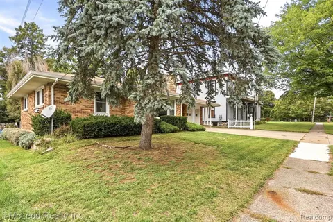 304 Prospect Street, Vassar MI 48768 1614 photo 3