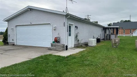 5480 Anna Street, Croswell MI 48422 9798 photo 4