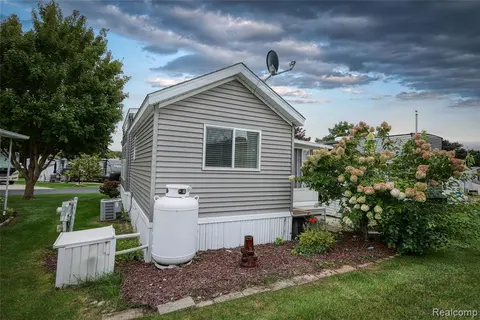 5208 Saratoga Lane, Lexington MI 48450 9298 photo 3