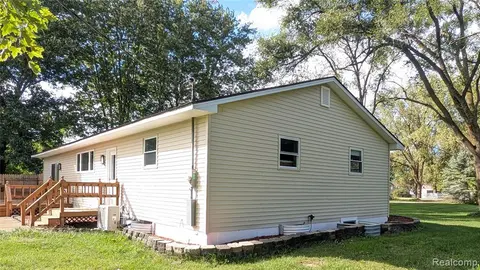 8833 Brewer Road, Millington MI 48746 9523 photo 4