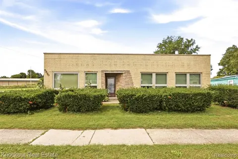 5360 Dixie Highway, Saginaw MI 48601 5576 photo 2