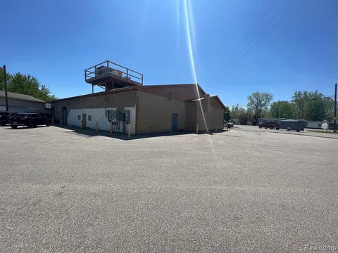 3389 S Huron Road, Bay City MI 48706 1587 photo 3