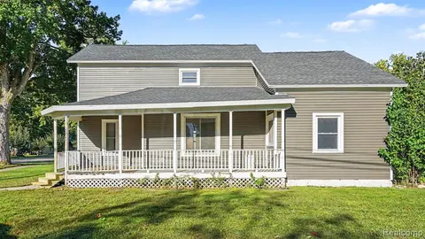 302 W Orchard Avenue, Shepherd MI 48883 5109 photo 2