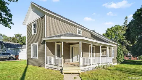 302 W Orchard Avenue, Shepherd MI 48883 5109 photo 3