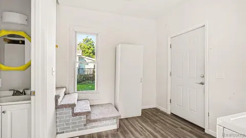 302 W Orchard Avenue, Shepherd MI 48883 5109 photo 4