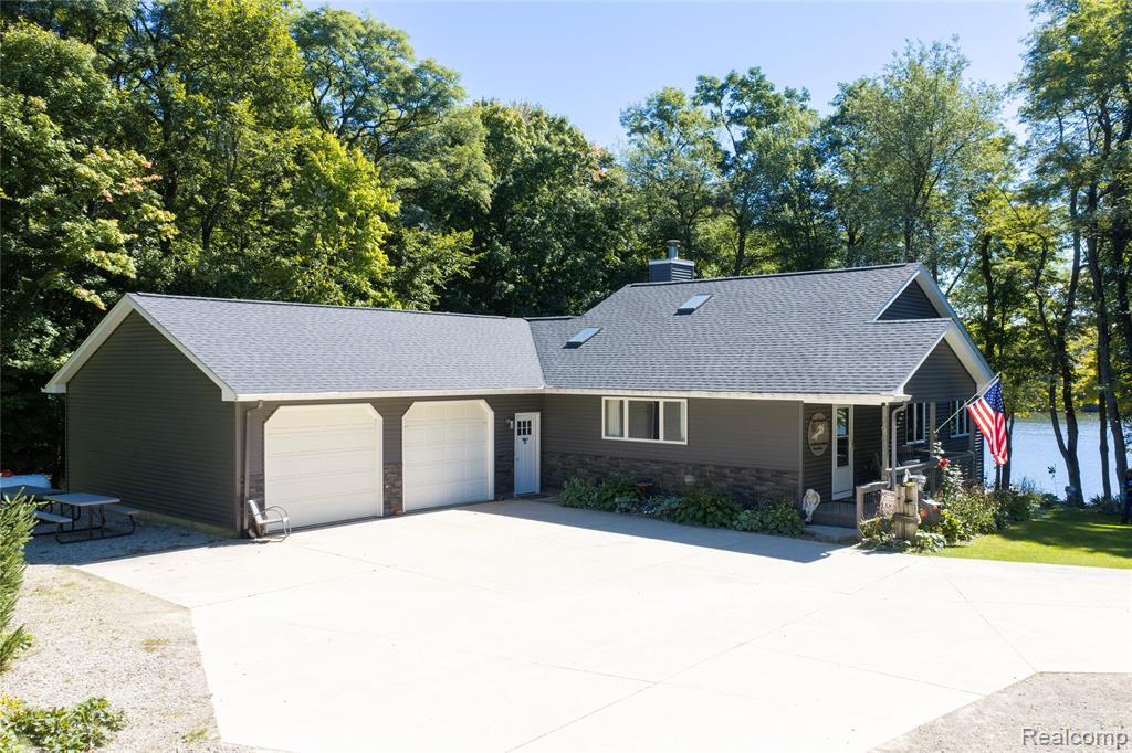 3901 Lee Hill Road, Mayville MI 48744 9669 photo 1
