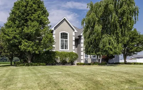 3558 S Mackinaw Road, Bay City MI 48706 photo 2