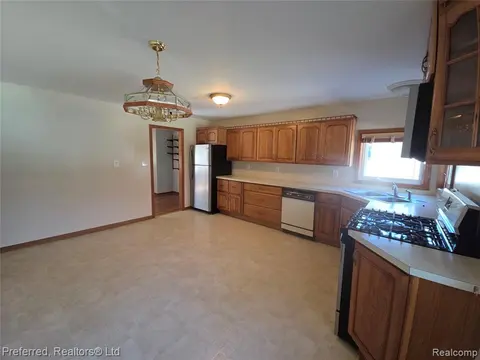 531 Franklin Street, Freeland MI 48623 2534 photo 5