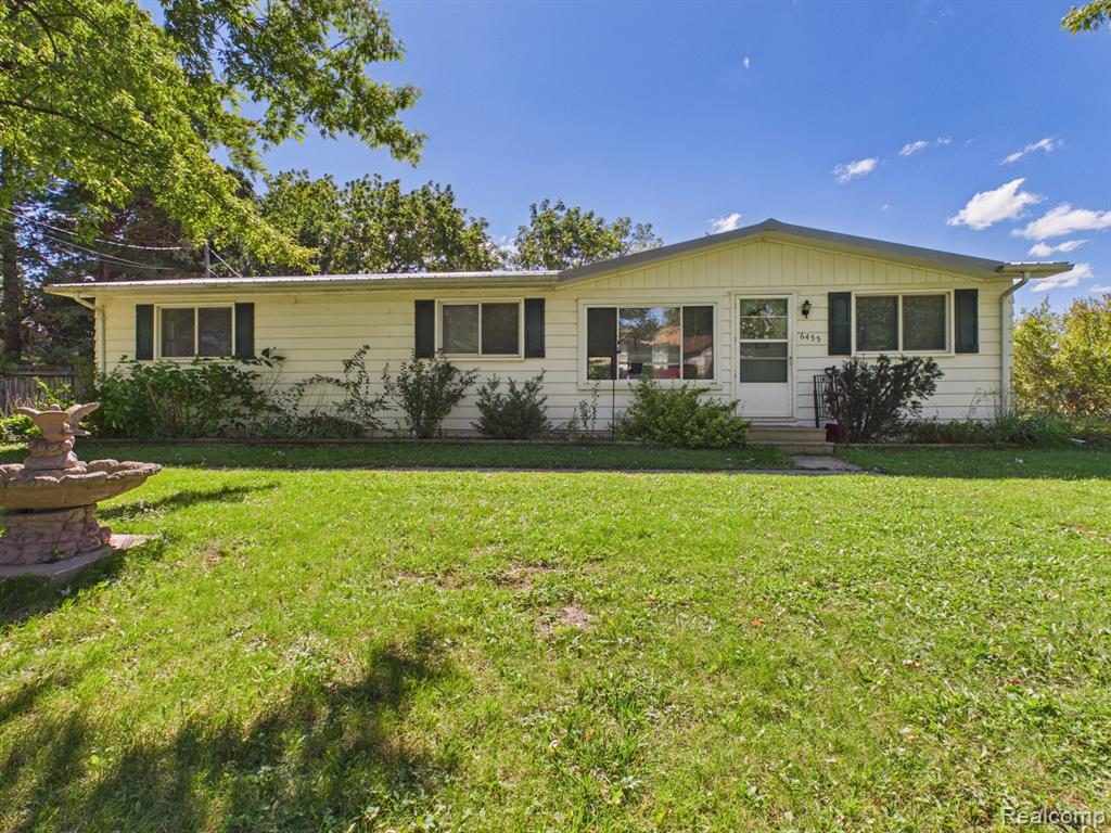 6455 Mayville Road, Marlette MI 48453 9759 photo 1