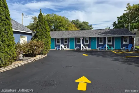 6997 Lakeshore Road, Lexington MI 48450 8934 photo 4