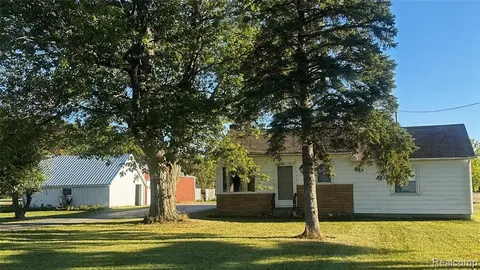 7305 Gary Road, Chesaning MI 48616 9461 home for sale