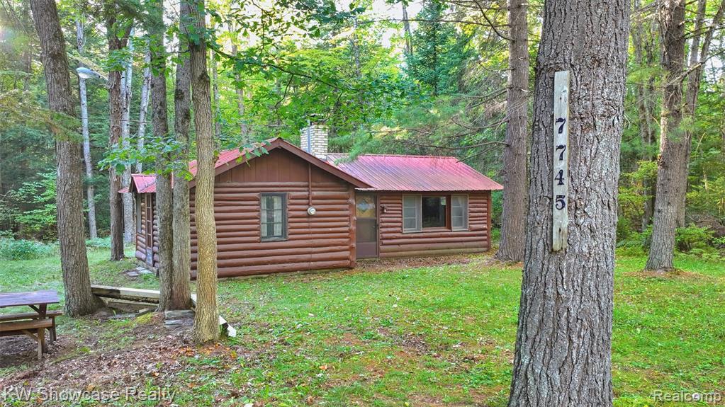 7745 Alpine Drive, Harrison MI 48625 8672 photo 1