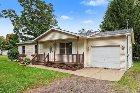 1968 W Grand River Road, Owosso MI 48867 9795 photo 2