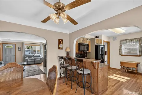 506 S Woodbridge Street, Bay City MI 48706 3221 photo 4