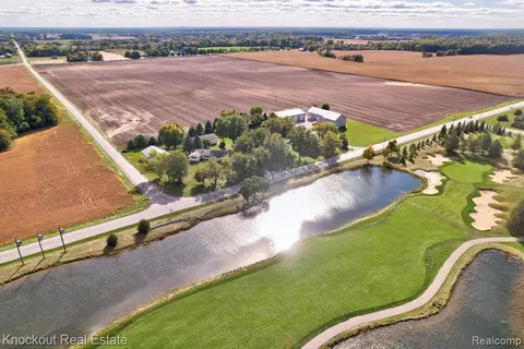 9960 E Curtis Road, Frankenmuth MI 48734 9524 photo 2